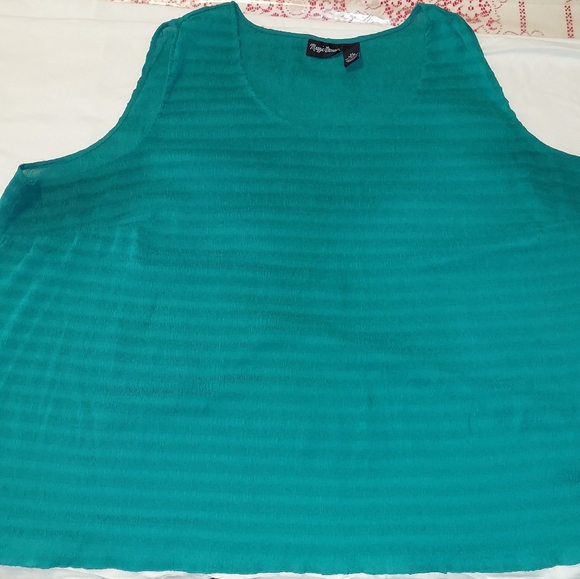 3 Maggie Barnes for Catherine's plus size 5x tank - Picture 4 of 7